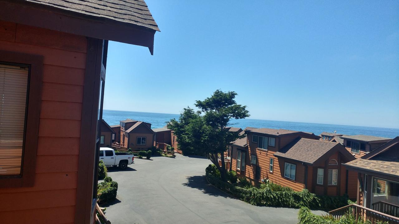 White Rock Resort Smith River Esterno foto